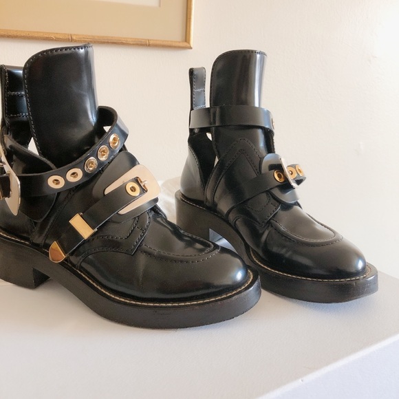 Balenciaga Cienture Cutout Leather Buckle Boot - Picture 3 of 6